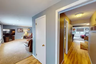 824 Minnie Maddern St, Albert Lea, MN 56007 - Photo 2