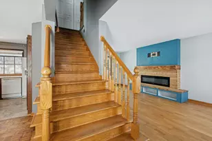 4202 Sylvia Ln S, Shoreview, MN 55126 - Photo 4