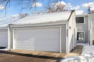 4202 Sylvia Ln S, Shoreview, MN 55126 - Photo 2