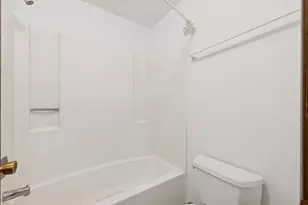 3425 Golfview Dr, Eagan, MN 55123 - Photo 16