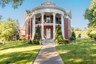 1203 Mt Curve Ave, Minneapolis, MN 55403 - Photo 1