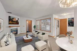 410 Sarazin St, Shakopee, MN 55379 - Photo 4