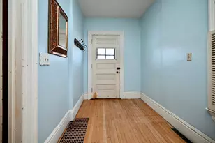 418 Wilson St, Winona, MN 55987 - Photo 4