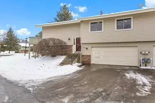 7020 Pima Ln, Chanhassen, MN 55317 - Photo 2