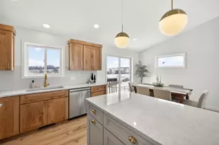 915 7th Ave, Wanamingo, MN 55983 - Photo 18