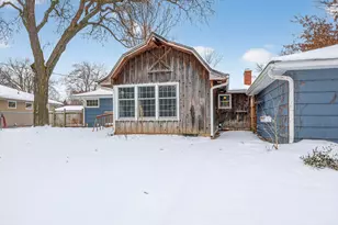 10318 York Ln, Bloomington, MN 55431 - Photo 14