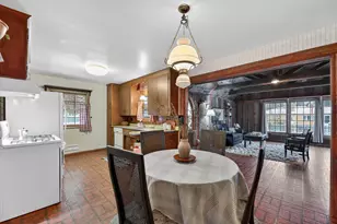 10318 York Ln, Bloomington, MN 55431 - Photo 6