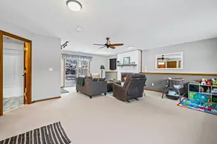 9142 Lanewood Ln N, Maple Grove, MN 55369 - Photo 16