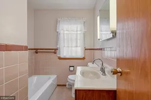 415 9th St N, Cannon Falls, MN 55009 - Photo 24