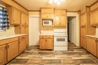 8 Dayton Avenue SE, Wadena, MN 56482 - Photo 6