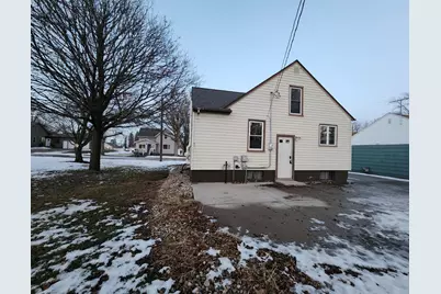 820 6th Street SW, Pipestone, MN 56164 - Photo 4