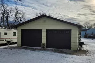 820 6th St SW, Pipestone, MN 56164 - Photo 28