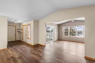 2003 10th Ave W, Shakopee, MN 55379 - Photo 26