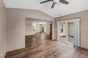 2003 10th Ave W, Shakopee, MN 55379 - Photo 28