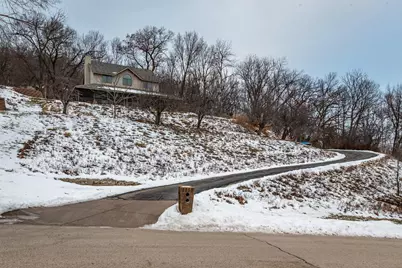 1315 49th Avenue, Winona, MN 55987 - Photo 2