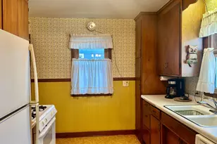 2632 Hampshire Ave S, Saint Louis Park, MN 55426 - Photo 6