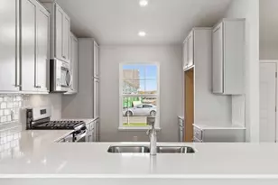 17408 Durham Dr, Lakeville, MN 55044 - Photo 6