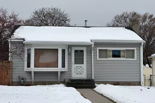 518 10th Ave NW, New Brighton, MN 55112 - Photo 1