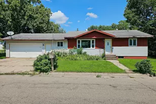 452 4th St NW, Perham, MN 56573 - Photo 2