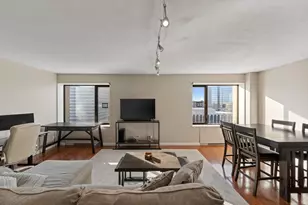 19 S 1st St, Minneapolis, MN 55401 - Photo 2