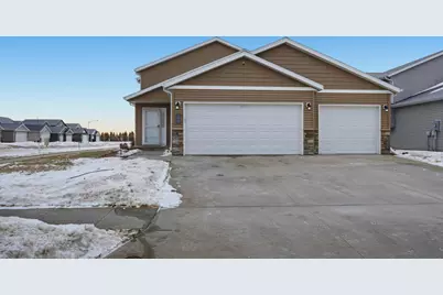 3053 38th Avenue S, Moorhead, MN 56560 - Photo 1