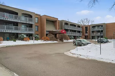 2800 Hamline Avenue N #317, Roseville, MN 55113 - Photo 2