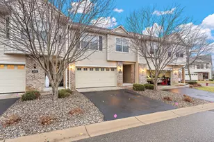 11629 Prospect Curve, Woodbury, MN 55129 - Photo 2