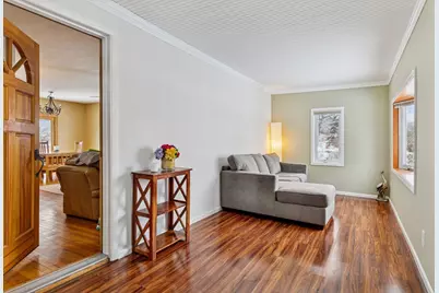 806 15th Avenue N, South Saint Paul, MN 55075 - Photo 2