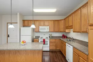 1900 Rush Lake Trl, New Brighton, MN 55112 - Photo 8