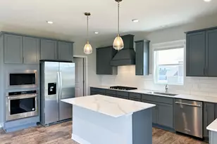 1504 Clover Preserve Wy, Chaska, MN 55318 - Photo 4