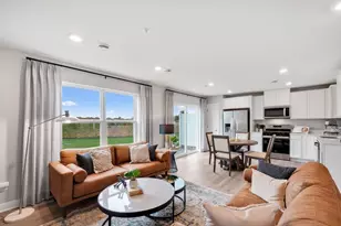 13736 Kaylemore Trl, Rosemount, MN 55068 - Photo 6