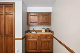 1900 Vernon Dr S, Hopkins, MN 55305 - Photo 26