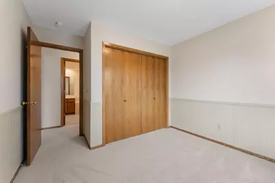 1216 Hilo Avenue N, Oakdale, MN 55128 - Photo 18