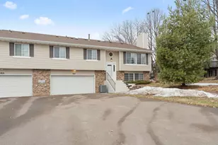1216 Hilo Ave N, Oakdale, MN 55128 - Photo 1
