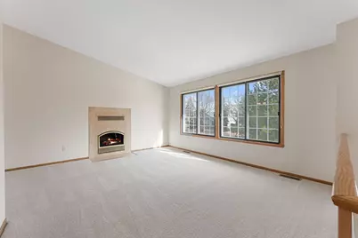 1216 Hilo Avenue N, Oakdale, MN 55128 - Photo 6