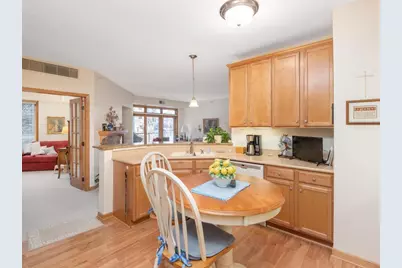 5225 Grandview Square #210, Edina, MN 55436 - Photo 6