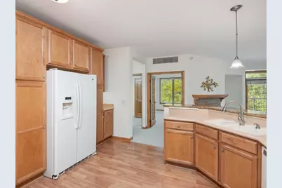 5225 Grandview Square #210, Edina, MN 55436 - Photo 8