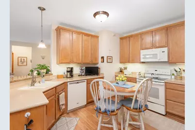 5225 Grandview Square #210, Edina, MN 55436 - Photo 6