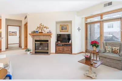 5225 Grandview Square #210, Edina, MN 55436 - Photo 10