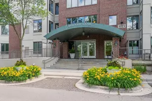 5225 Grandview Square, Edina, MN 55436 - Photo 26
