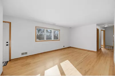 1261 Skillman Avenue E, Maplewood, MN 55109 - Photo 8