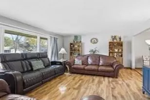 417 S Park Ln, Le Sueur, MN 56058 - Photo 4