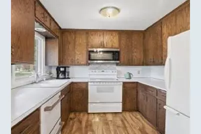 417 S Park Lane, Le Sueur, MN 56058 - Photo 14