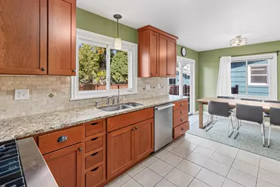 425 Ruby Drive, West Saint Paul, MN 55118 - Photo 4