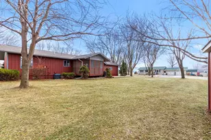 1104 Cheryl Ave, Marshall, MN 56258 - Photo 6