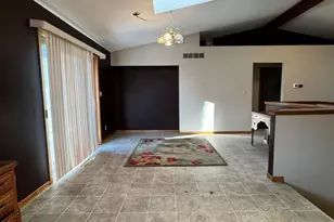 816 E 5th St, Blue Earth, MN 56013 - Photo 8