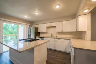 5590 Timber Ln, Excelsior, MN 55331 - Photo 8