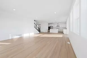 8692 183rd St W, Lakeville, MN 55044 - Photo 10