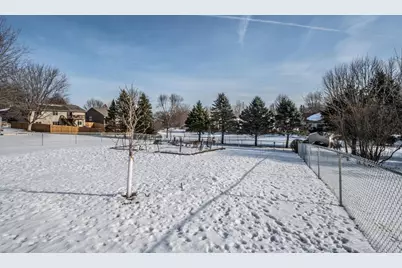 1285 Cuylle Bay, Faribault, MN 55021 - Photo 34