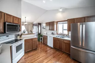 1285 Cuylle Bay, Faribault, MN 55021 - Photo 10